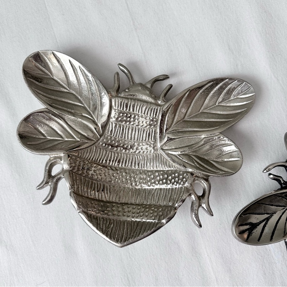 Silver Bumble Bee Trinket Dishes - Picture 6 of 9
